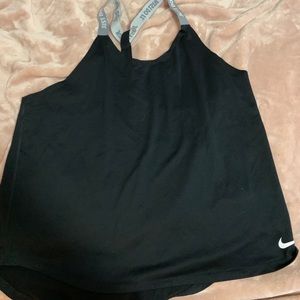 Nike top